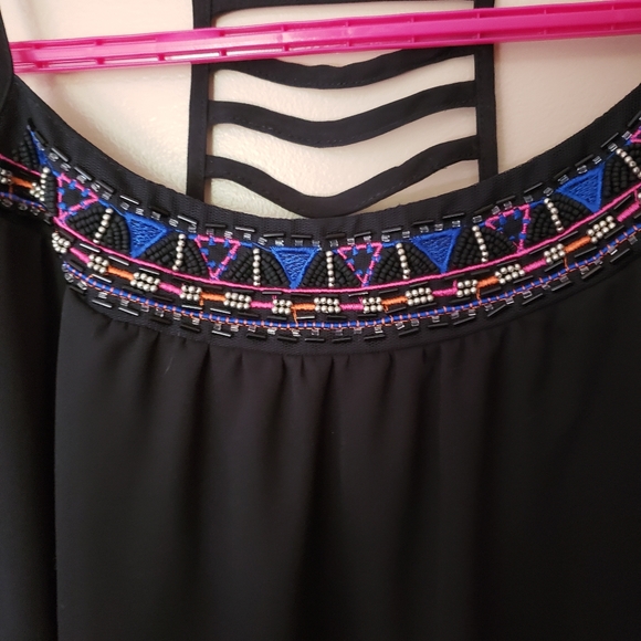 💫🤩Host Pick🤩💫NWOT beaded tank top - Picture 2 of 6